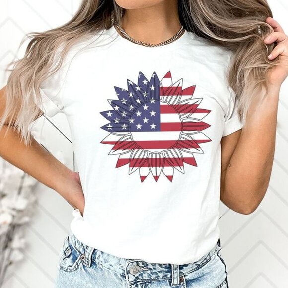 American Flag Daisy Shirt 4th O July Shirt July 4th Shirt - Picture 1 of 3